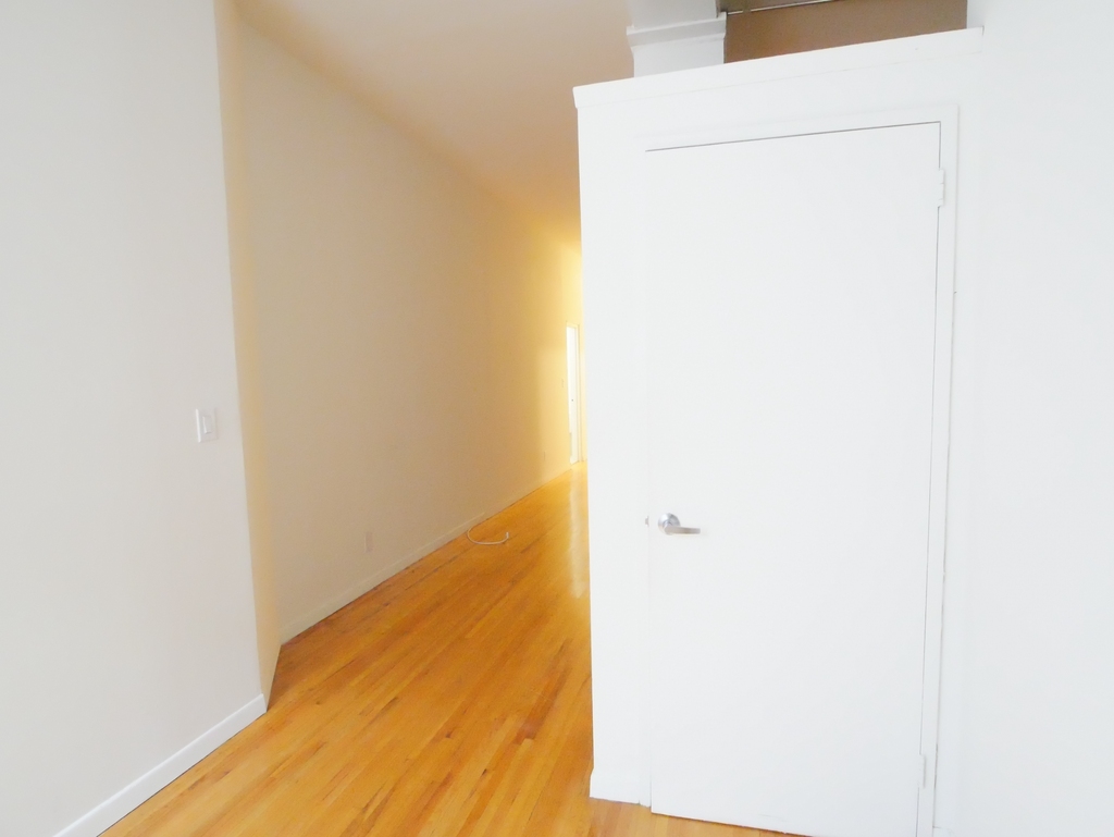 427 East 76th Street - Photo 6