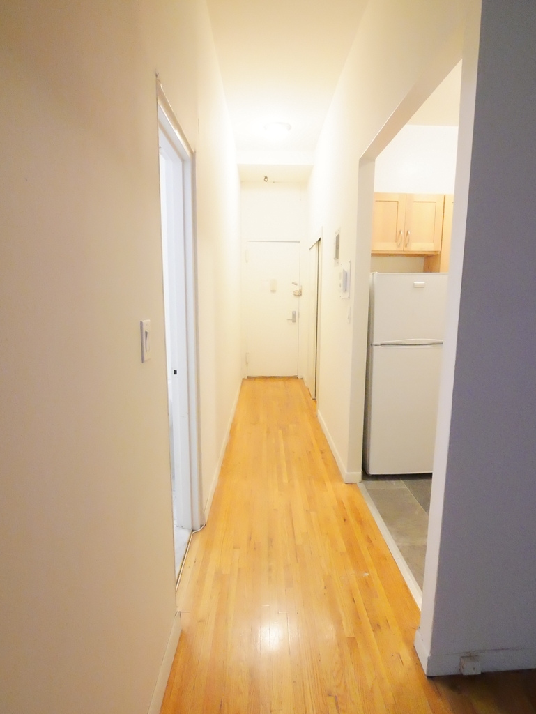 427 East 76th Street - Photo 7