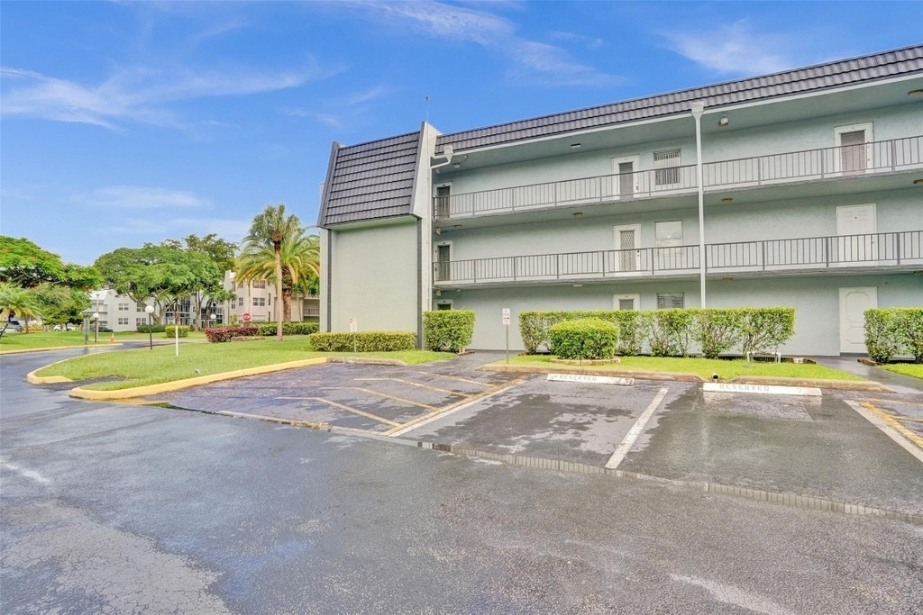 9351 Lime Bay Boulevard - Photo 35