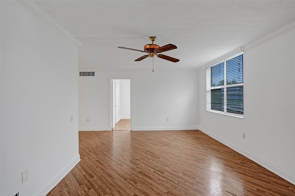 9351 Lime Bay Boulevard - Photo 17