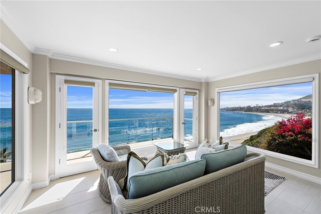 603 S Coast Highway - Photo 2
