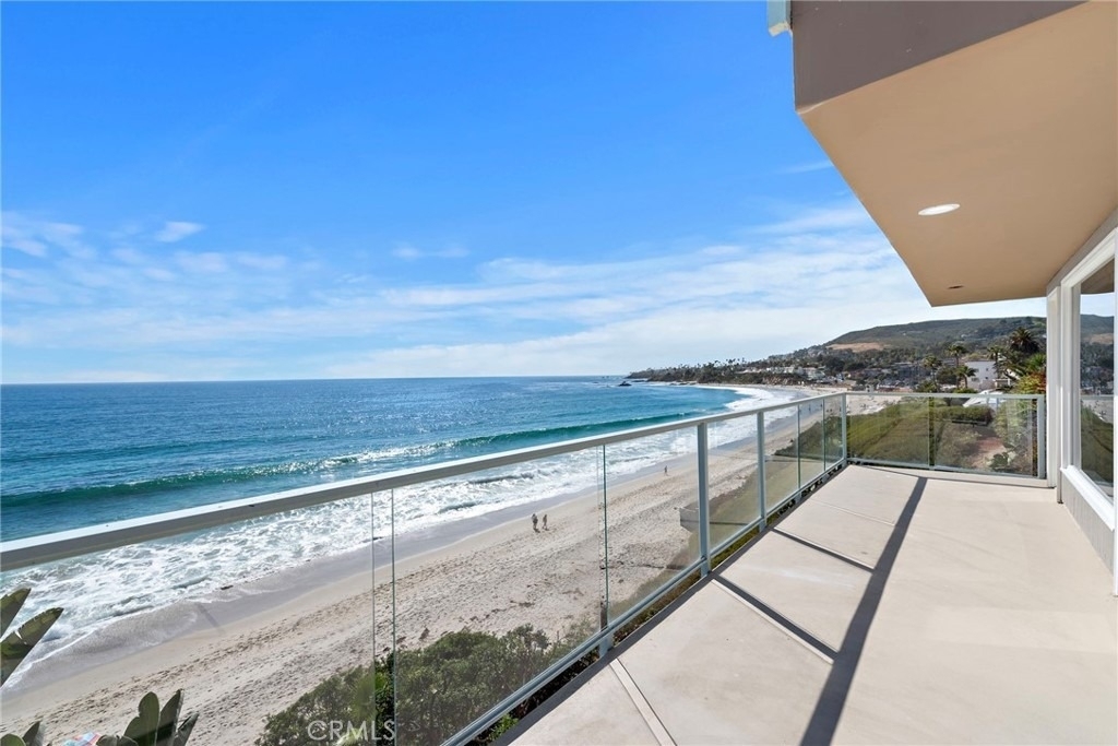 603 S Coast Highway - Photo 1