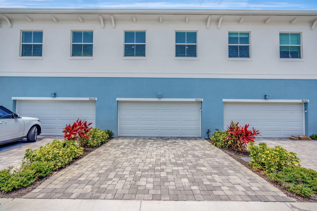 4695 Se Manatee Way - Photo 2
