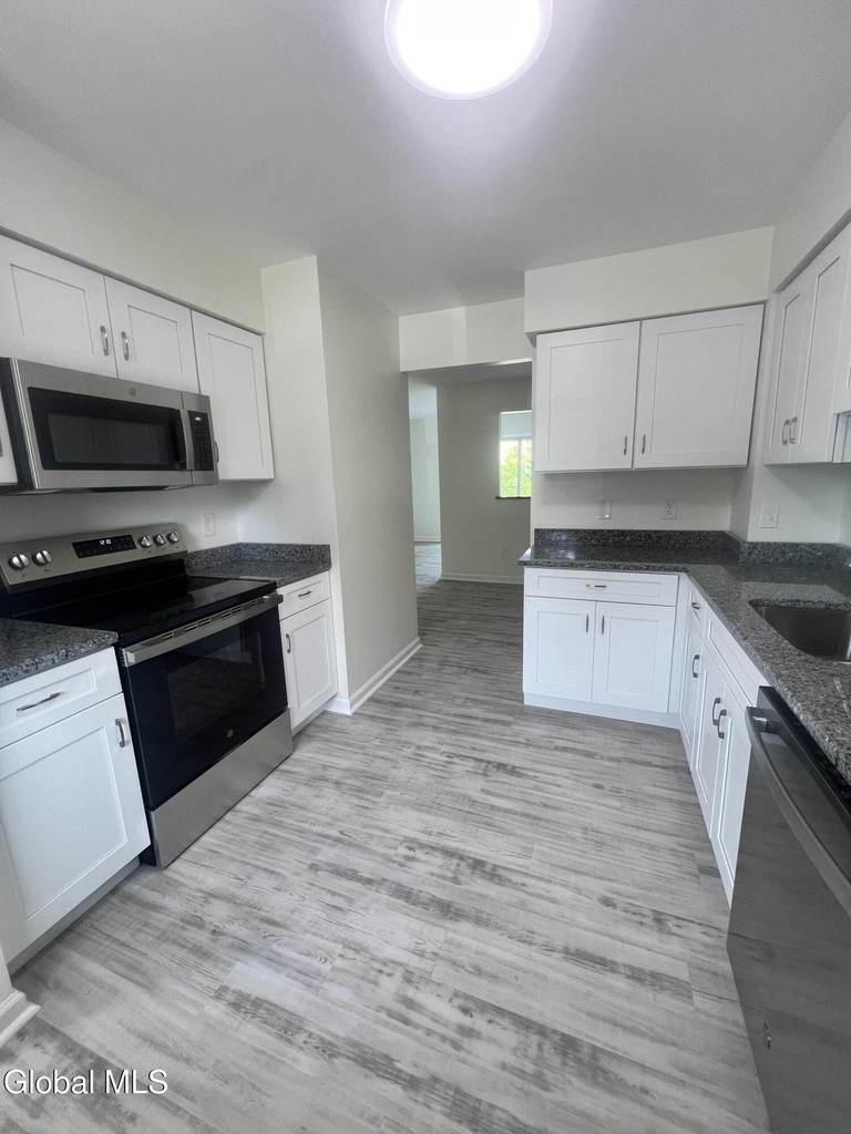 276 Old Loudon Road - Photo 2