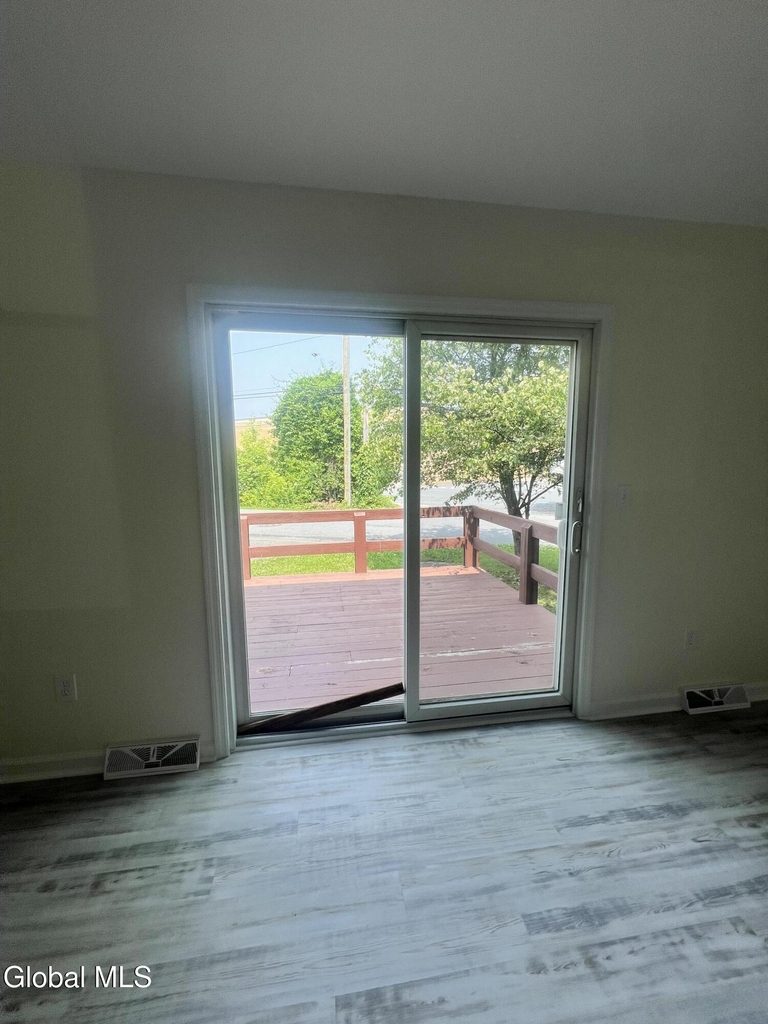 276 Old Loudon Road - Photo 4