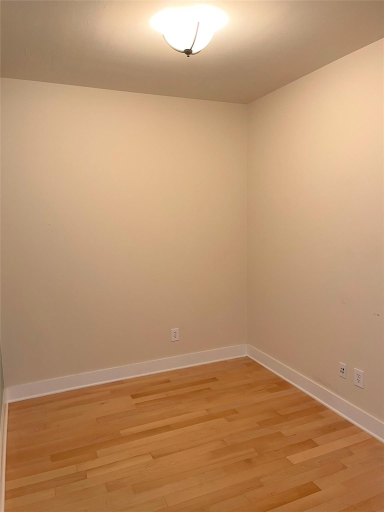 603 Davis St - Photo 5