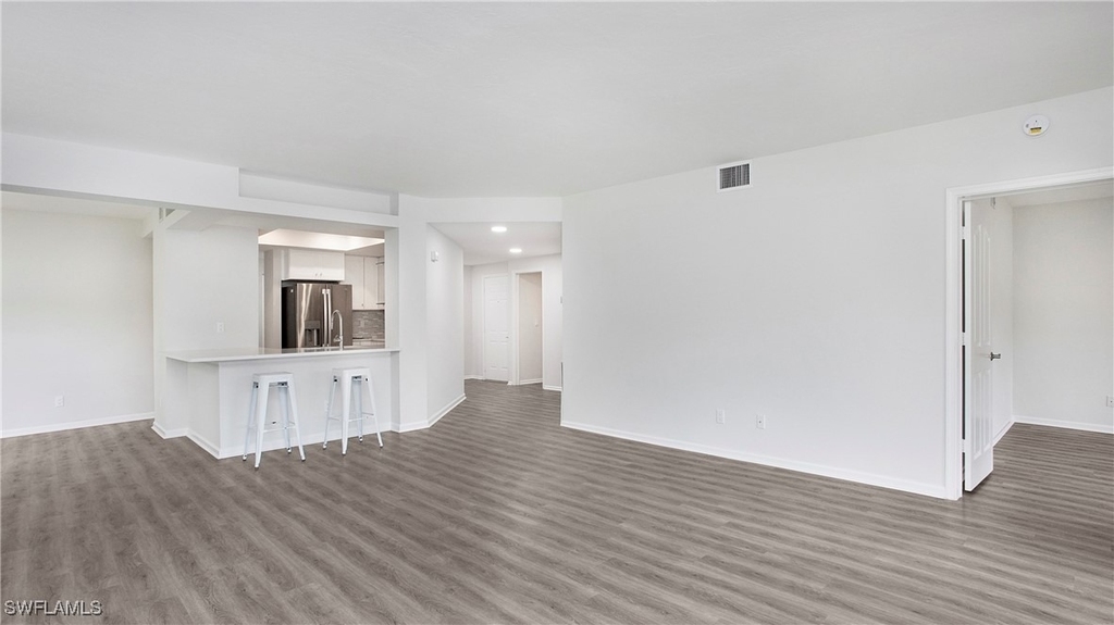 6225 Bellerive Avenue - Photo 3