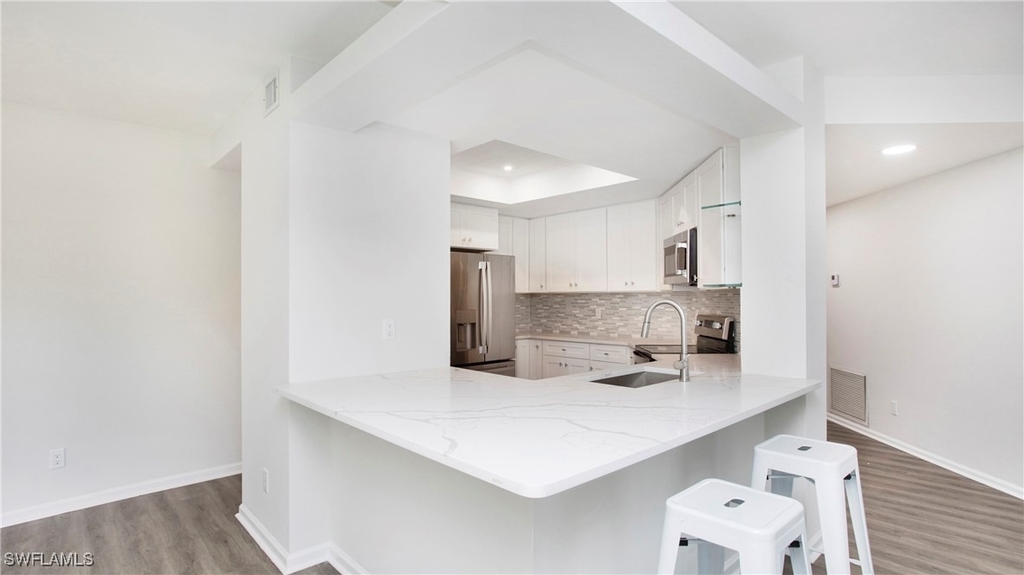 6225 Bellerive Avenue - Photo 7