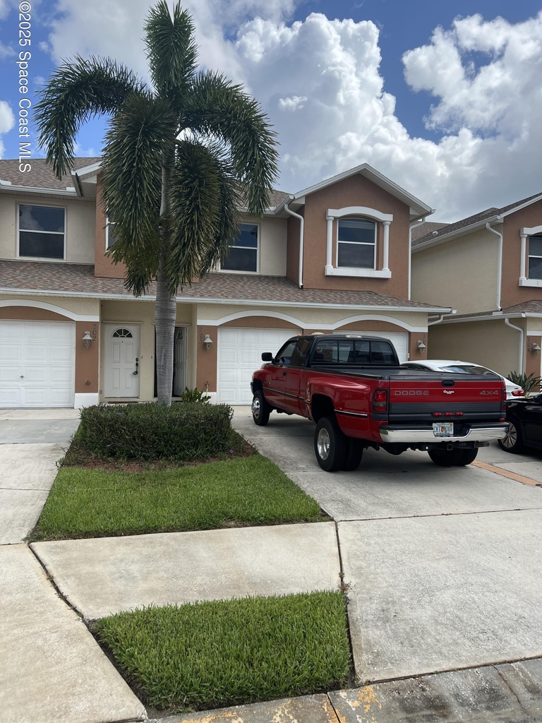 1040 Venetian Drive - Photo 0