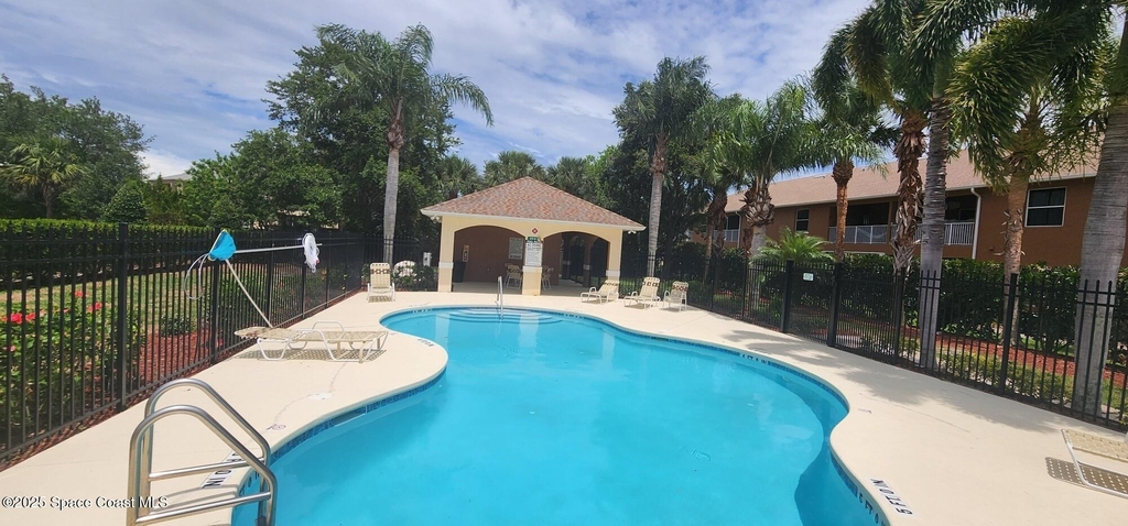 1040 Venetian Drive - Photo 22