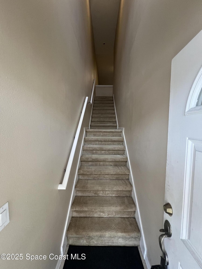 1040 Venetian Drive - Photo 1