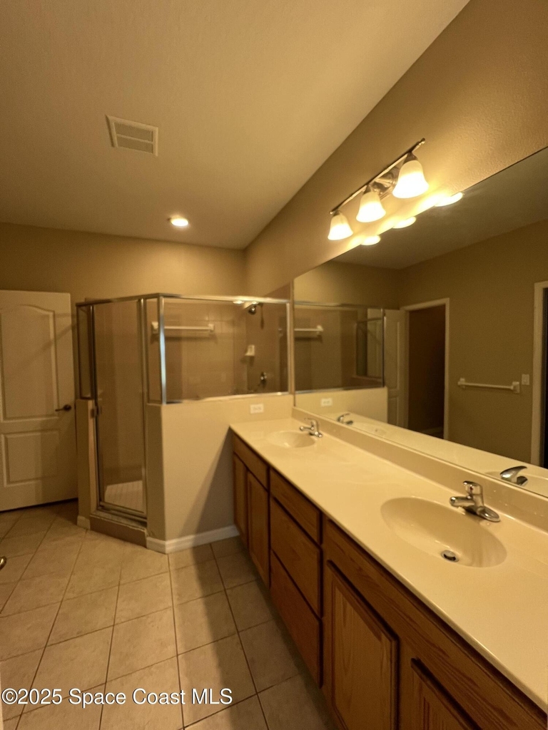 1040 Venetian Drive - Photo 12