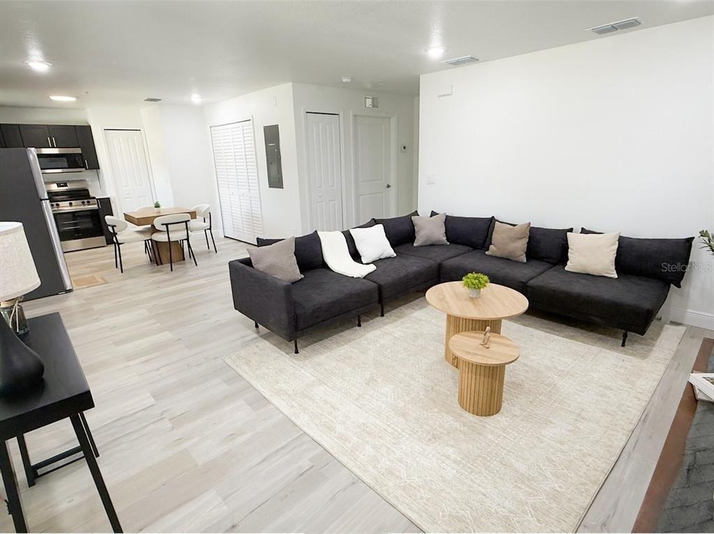 2201 Conway Drive - Photo 2