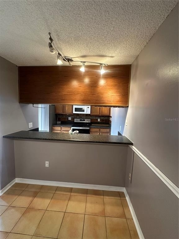 5252 Brook Court - Photo 5