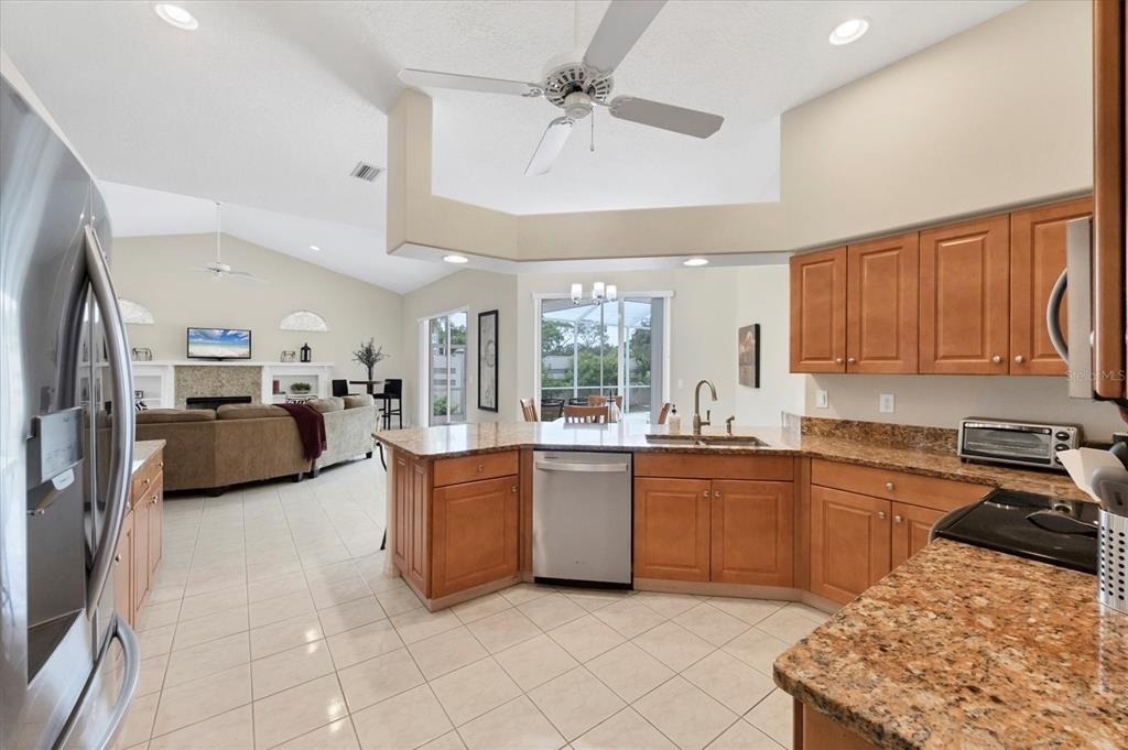 6392 Woodbirch Place - Photo 9