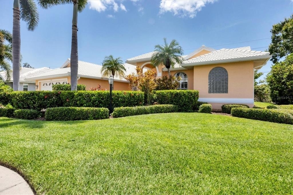 6392 Woodbirch Place - Photo 1
