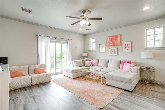 2539 Mccart Avenue - Photo 4