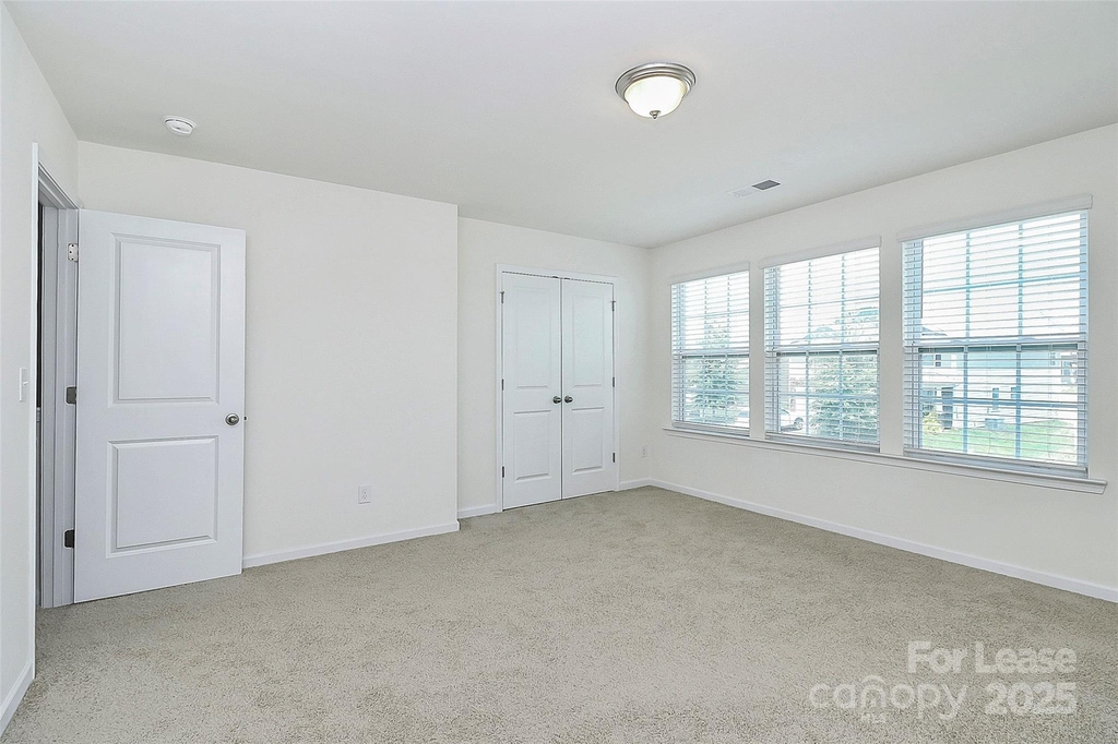 181 Atwater Landing Drive - Photo 18