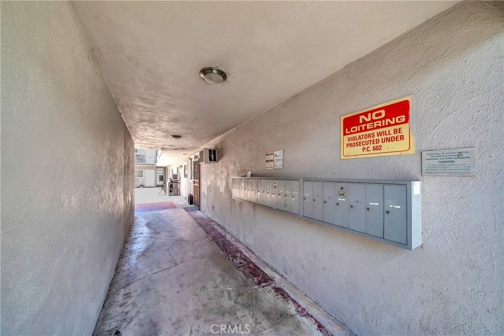 6735 Elmer Avenue - Photo 17