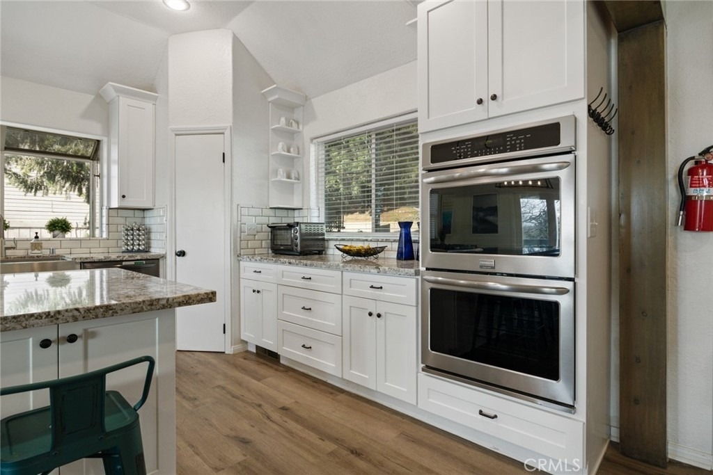 27775 Matterhorn Drive - Photo 3