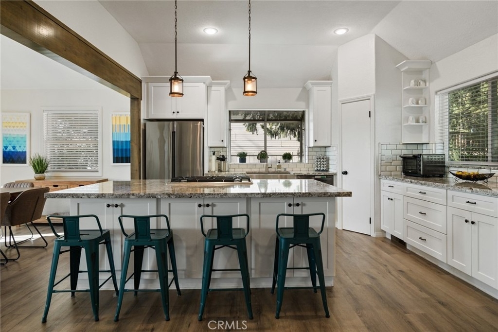27775 Matterhorn Drive - Photo 2