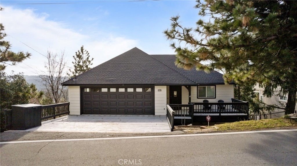 27775 Matterhorn Drive - Photo 0