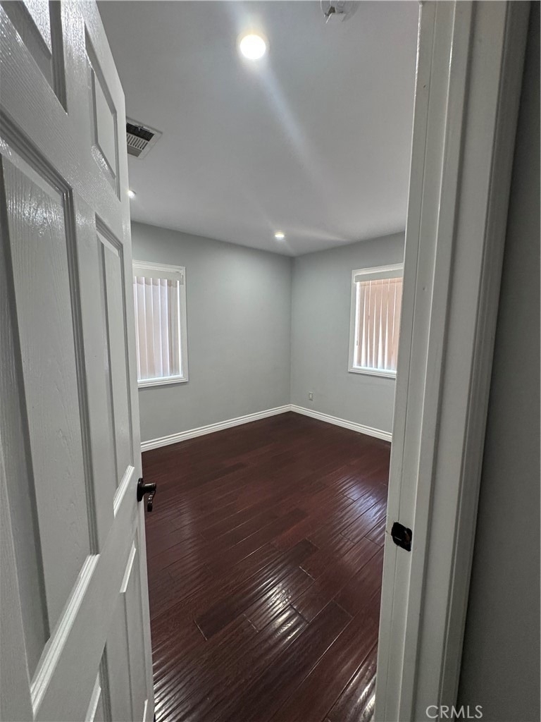 8739 Tyrone Ave - Photo 19