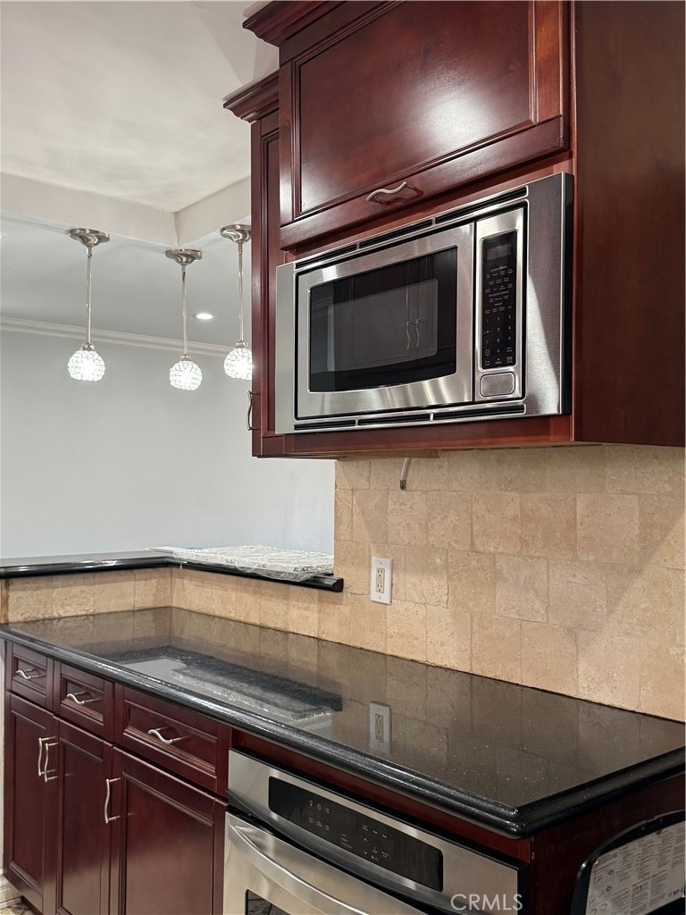 8739 Tyrone Ave - Photo 10