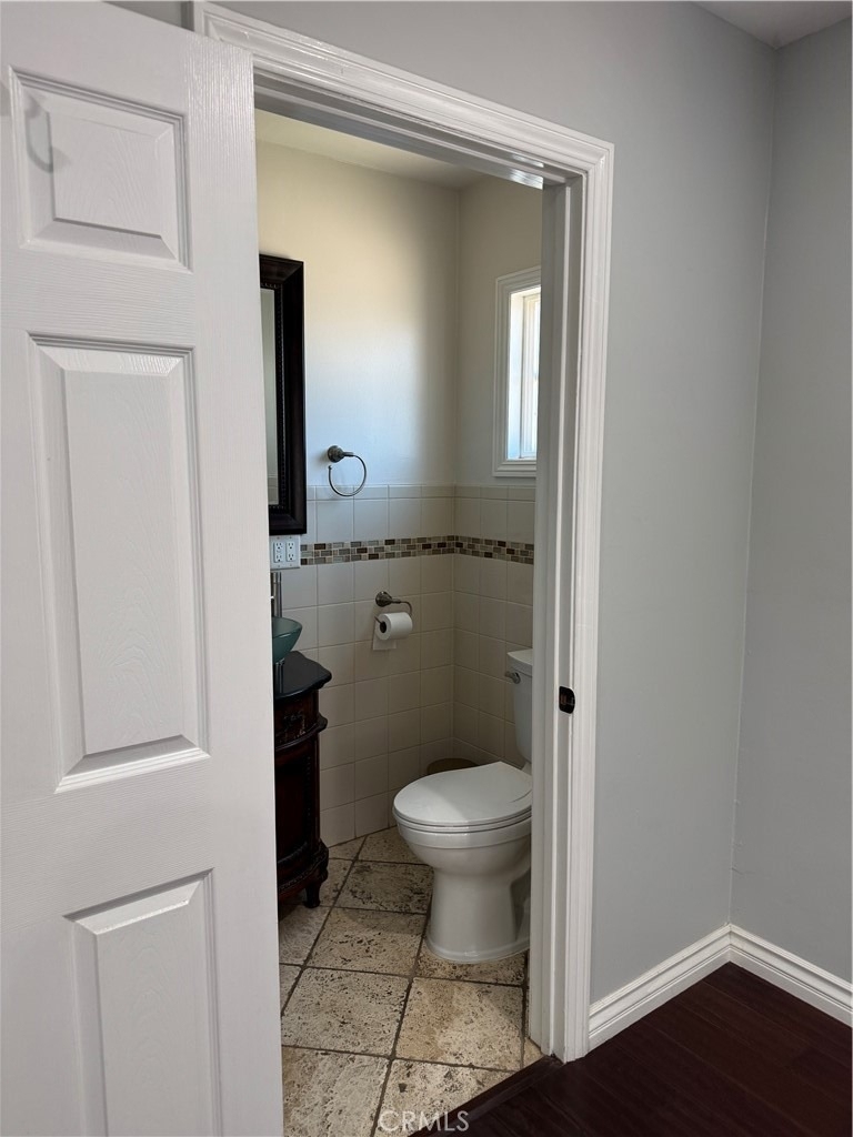 8739 Tyrone Ave - Photo 25