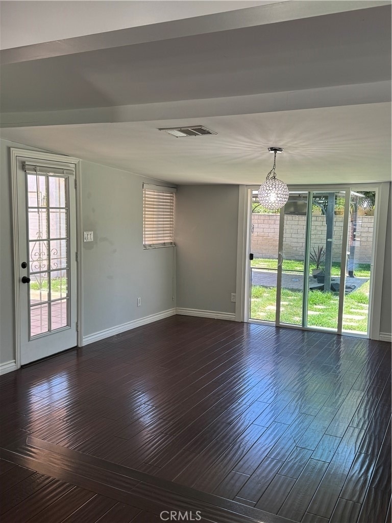 8739 Tyrone Ave - Photo 8