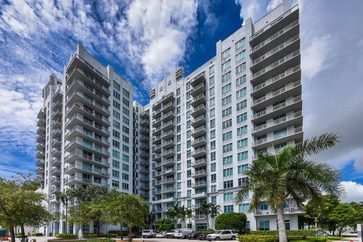 300 S Australian Avenue - Photo 16