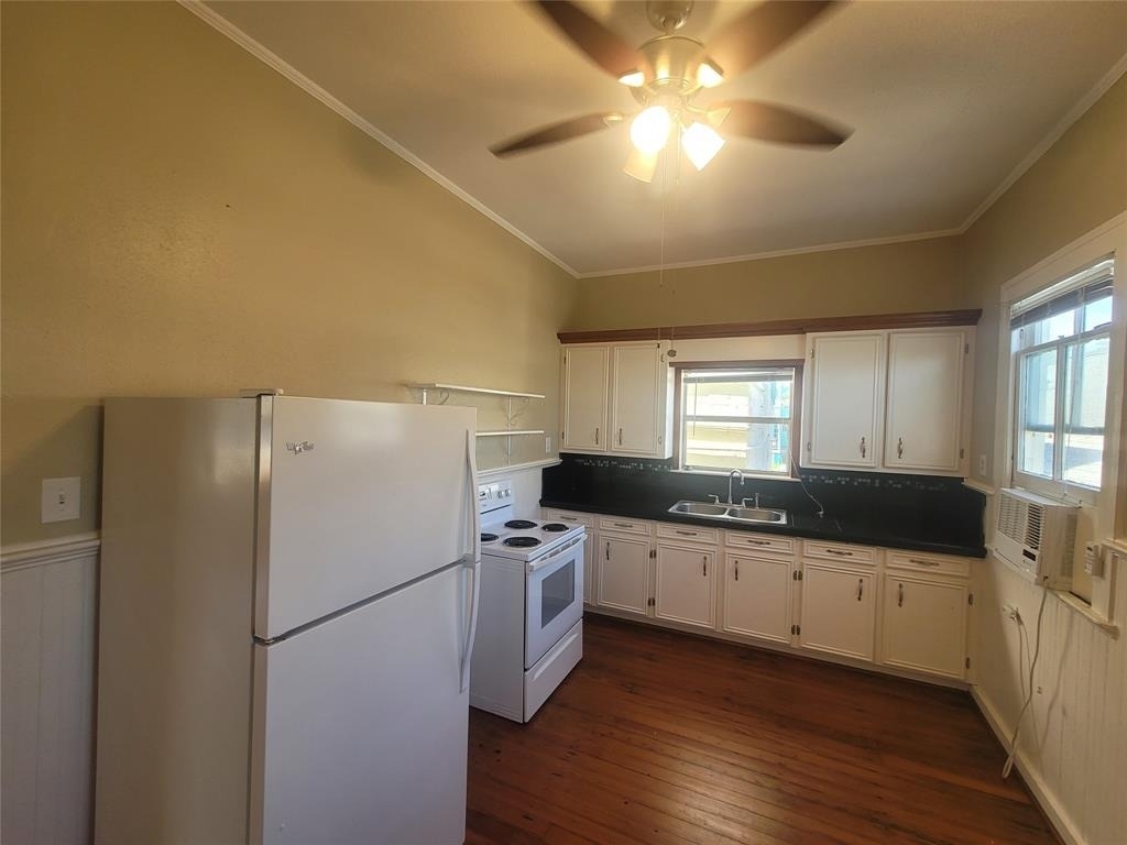 610 16th Street - Photo 6