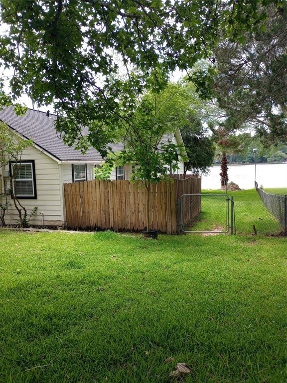 13545 Northshore Loop - Photo 6