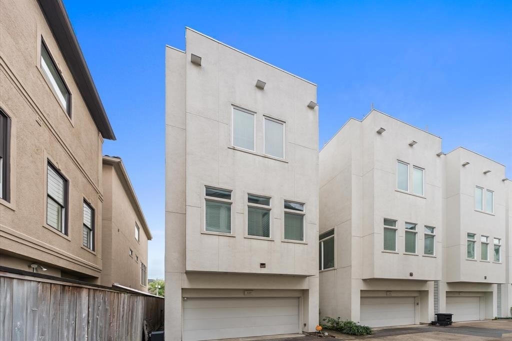 120 Pierce Street - Photo 1