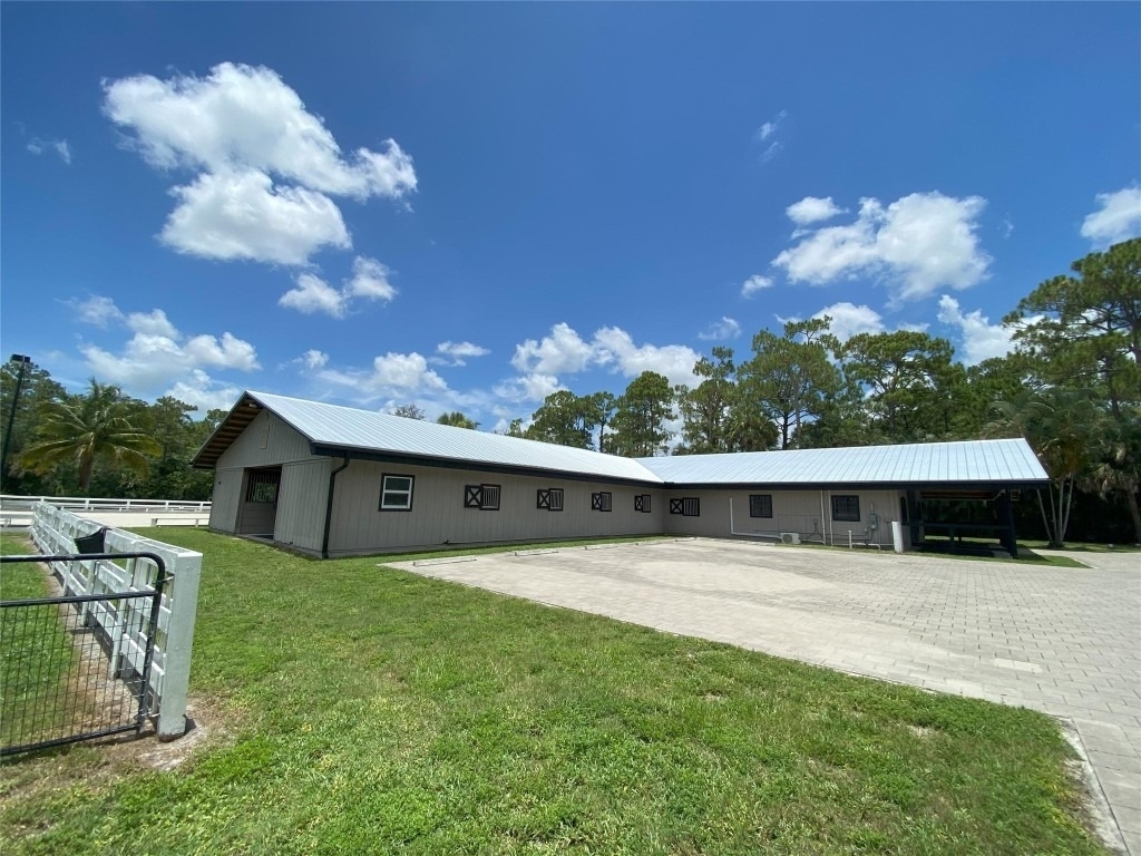 2315 Deer Run Boulevard - Photo 2