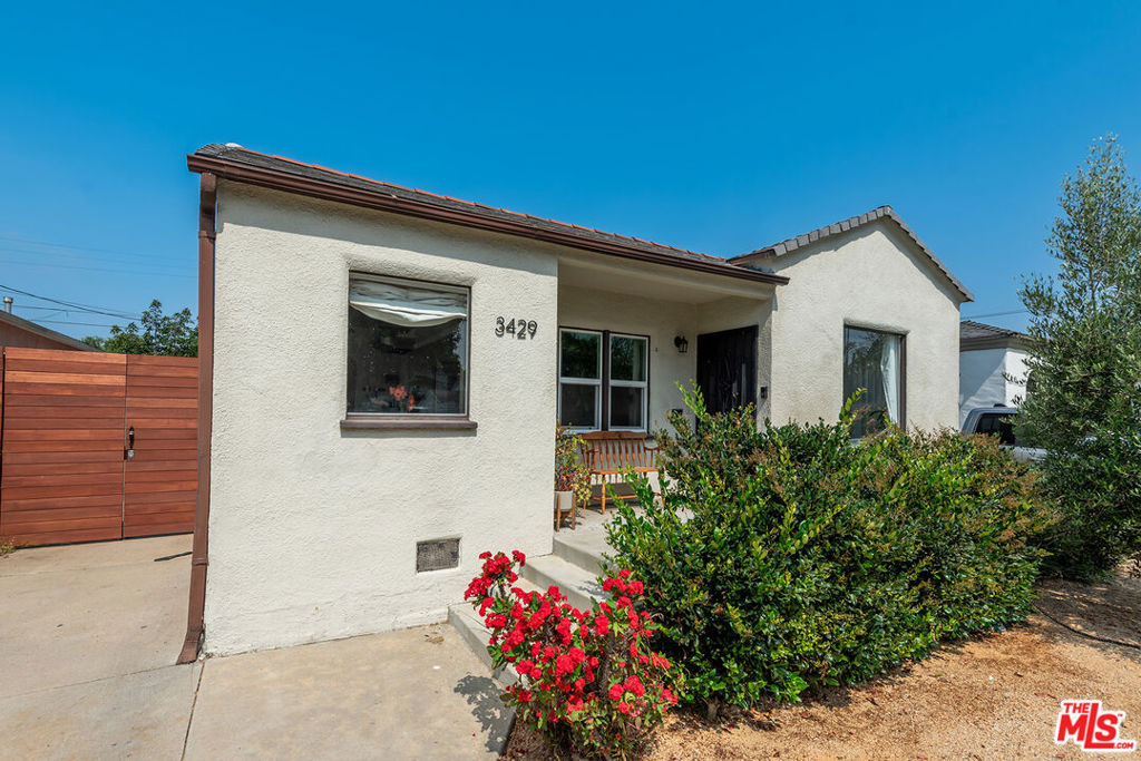 3429 Potomac Avenue - Photo 0