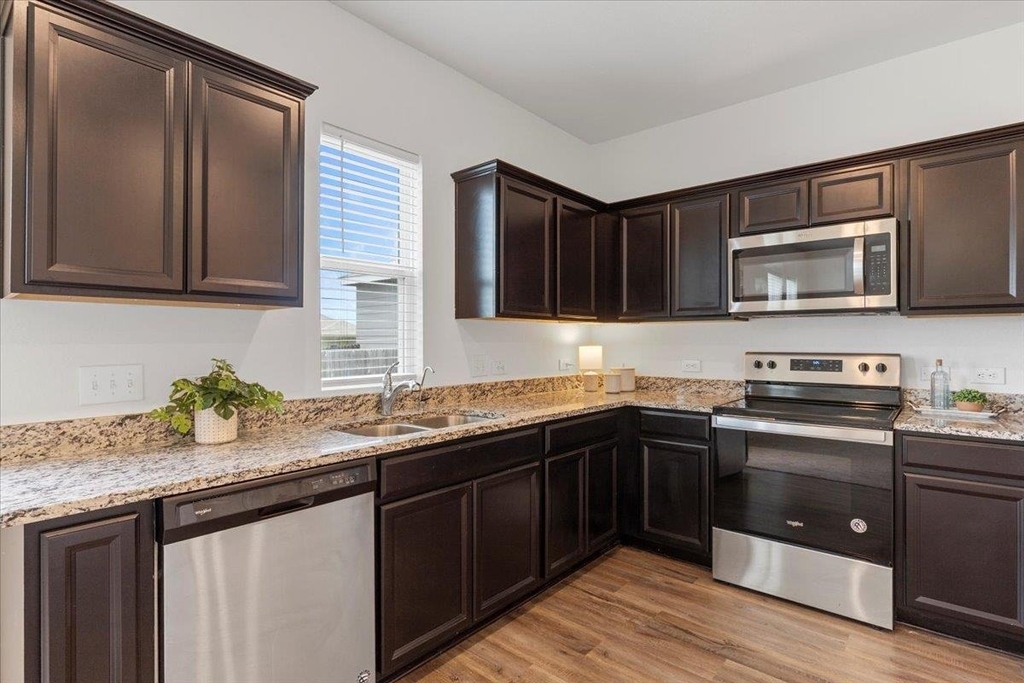 336 Wonderful Life Way - Photo 6