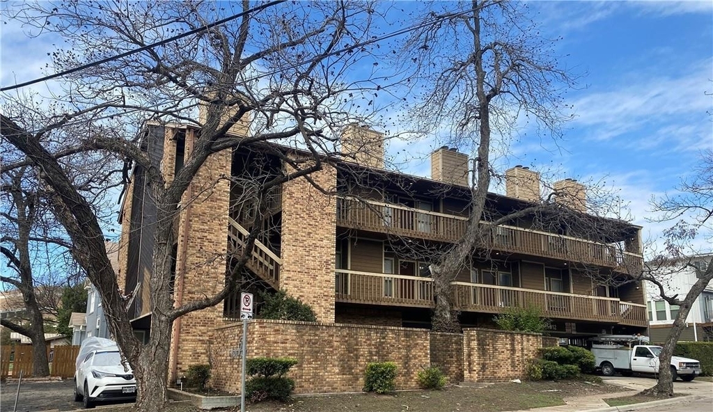 612 Park Place Pl - Photo 0