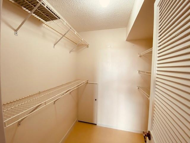 9420 S Hollybrook Lake Drive - Photo 10
