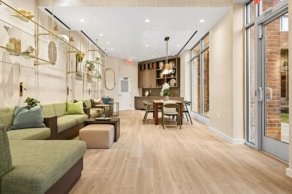 East 27th Street - Photo 5