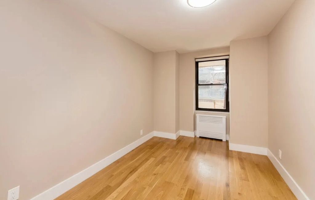 Columbus Avenue - Photo 4