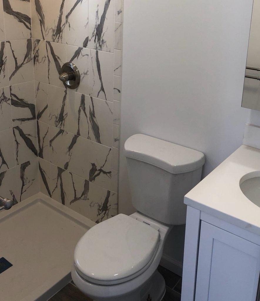 511 Laurelton Boulevard - Photo 3