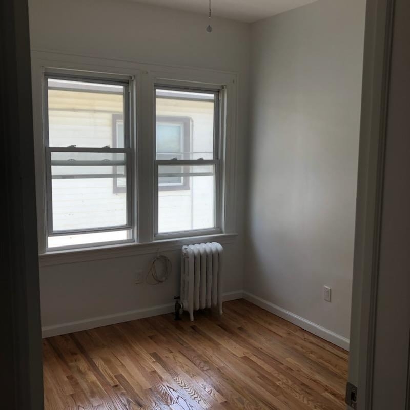 511 Laurelton Boulevard - Photo 5