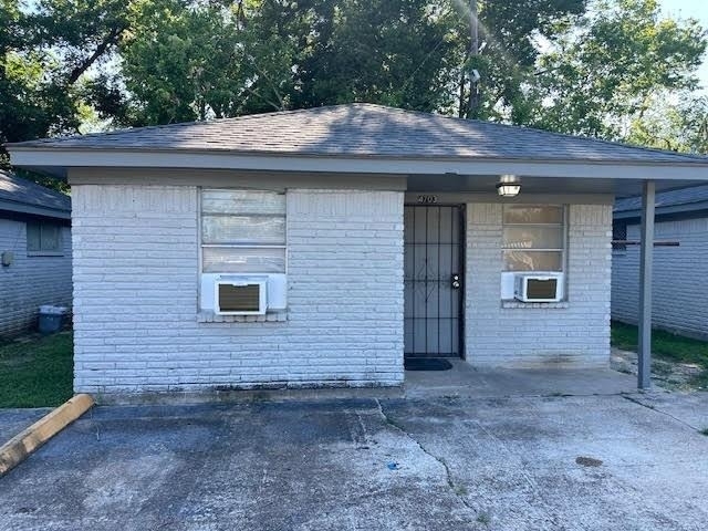 4701 Hoffman Street - Photo 0