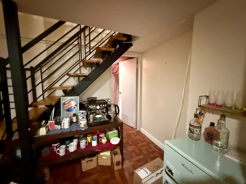 662 Park Place - Photo 10