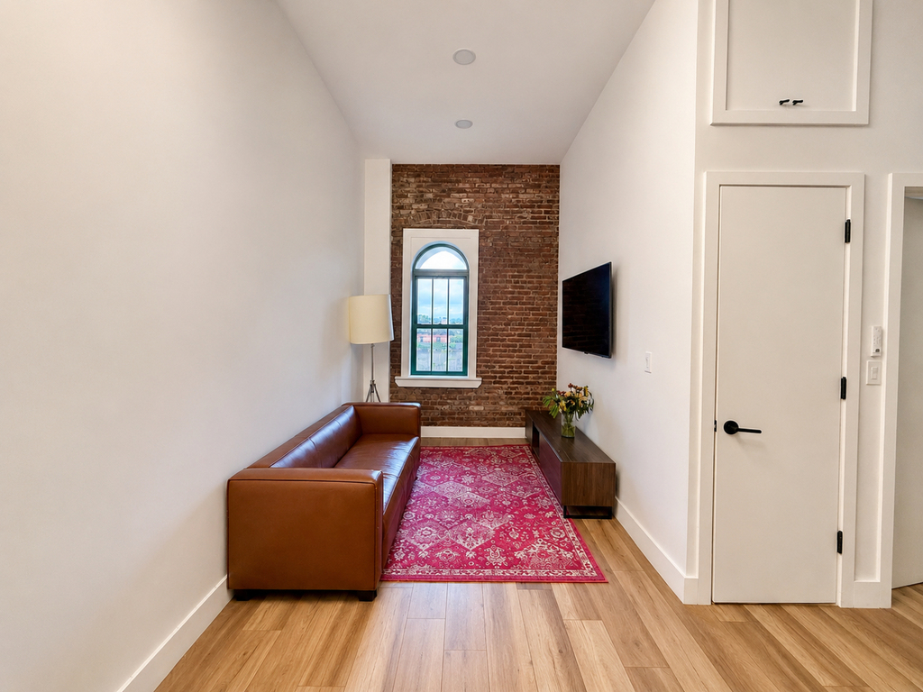 18 Howard Street - Photo 1