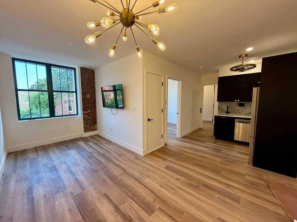 18 Howard Street - Photo 0