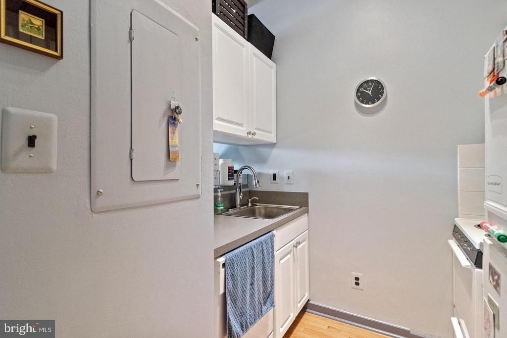 1010 Race Street - Photo 6