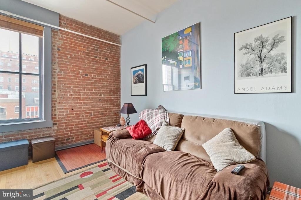 1010 Race Street - Photo 15