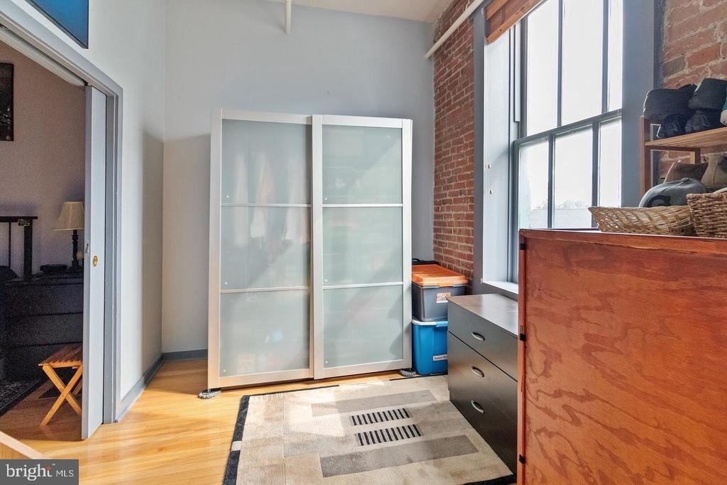 1010 Race Street - Photo 8